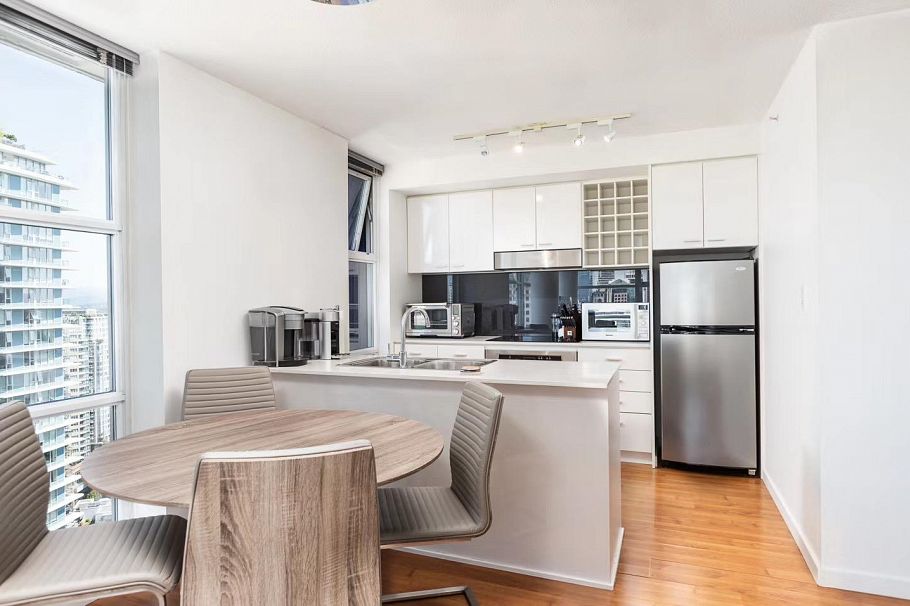 2706 602 Citadel Parade Vancouver, BC - 3