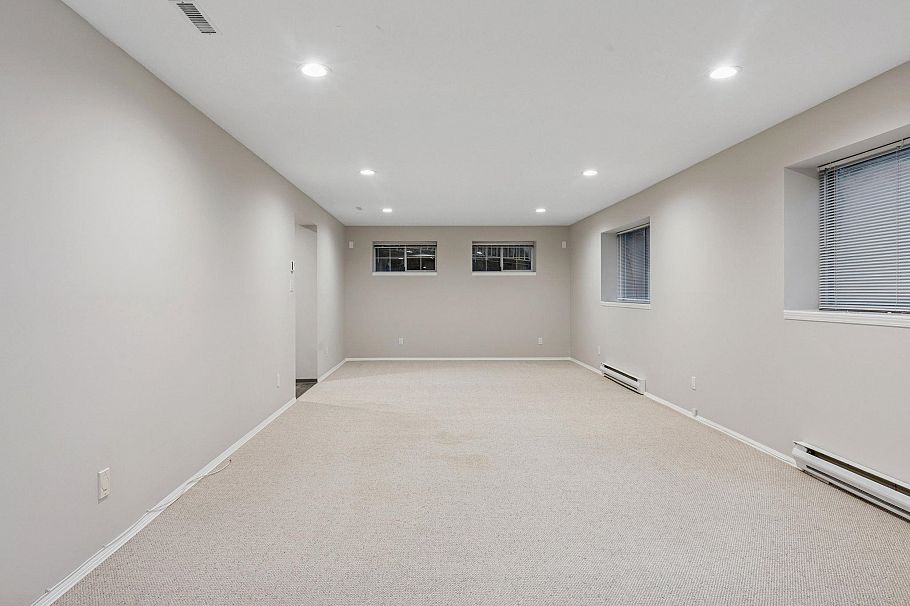 5707 Nancy Greene Way North Vancouver, BC - 34