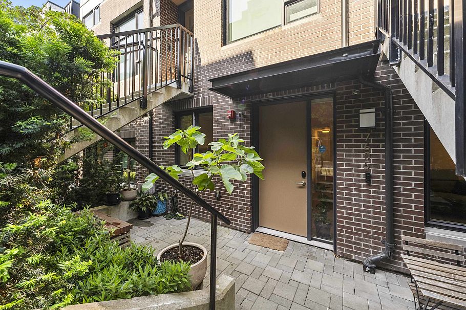 7605 Yukon Street Vancouver, BC - 4
