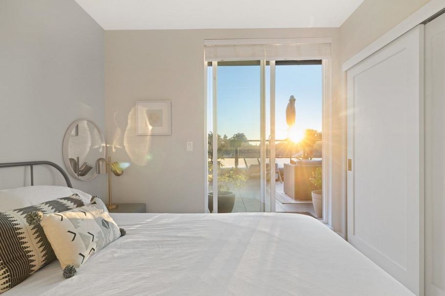 PH2 3939 Knight Street Vancouver, BC - 11