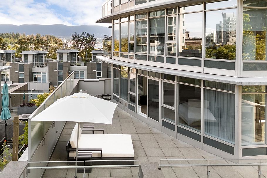 301 1233 W Cordova Street Vancouver, BC - 16