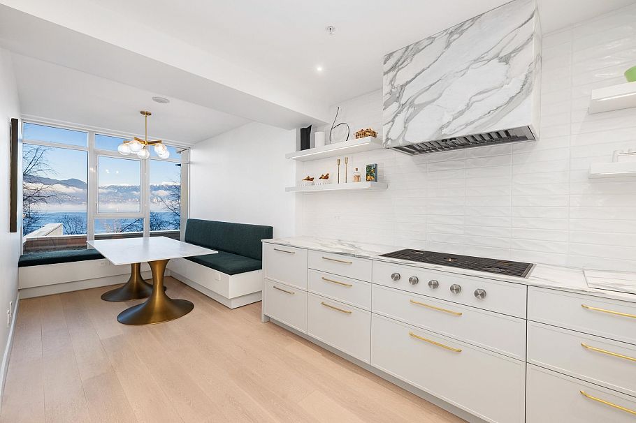 301 1233 W Cordova Street Vancouver, BC - 6