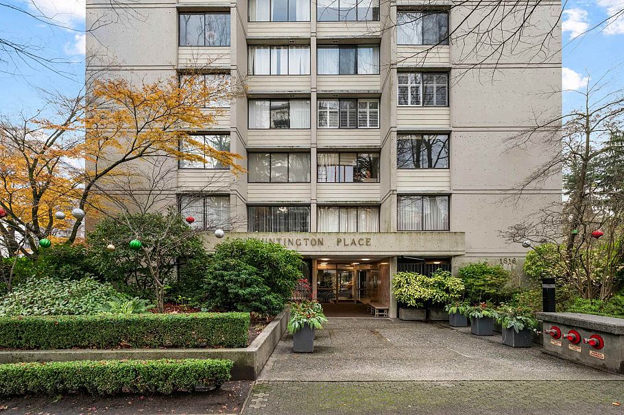 2004 1816 Haro Street Vancouver, BC - 24