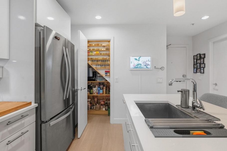 628 723 W 3rd Street North Vancouver, BC - 4