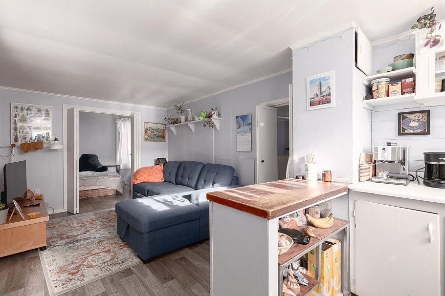 2483 W 6th Avenue Vancouver, BC - 27