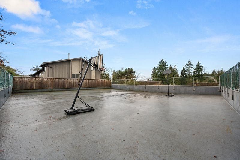 1149 Lillooet Road North Vancouver, BC - 29