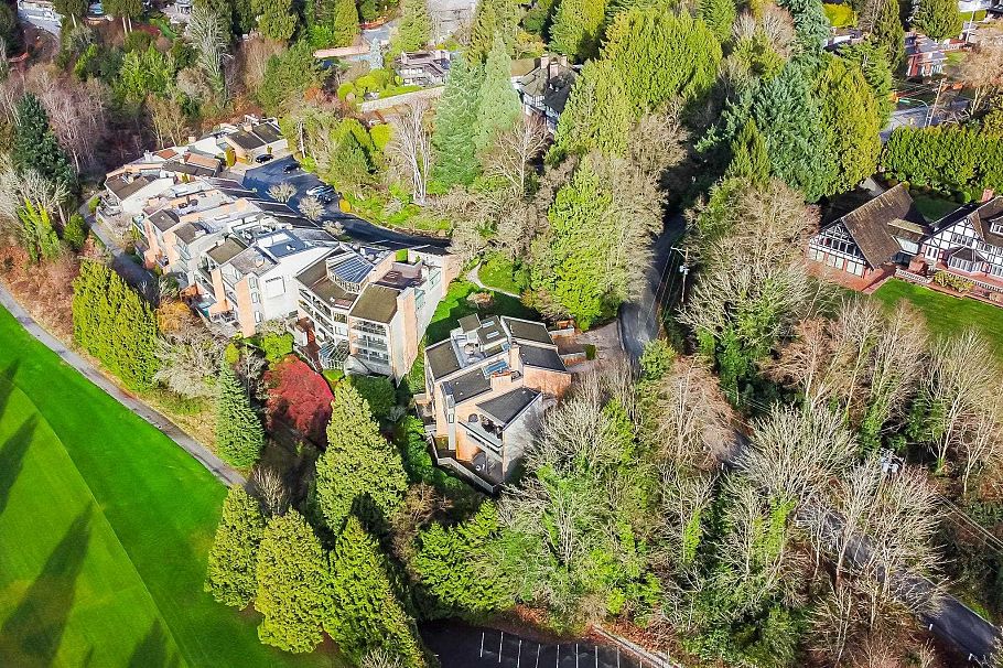 7353 Yew Street Vancouver, BC - 37