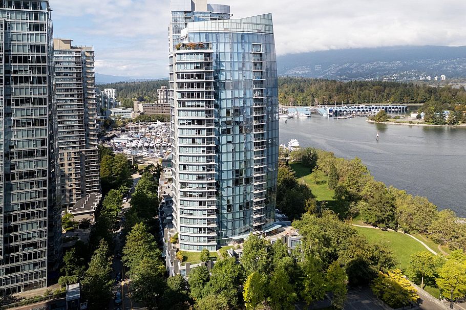 301 1233 W Cordova Street Vancouver, BC - 33