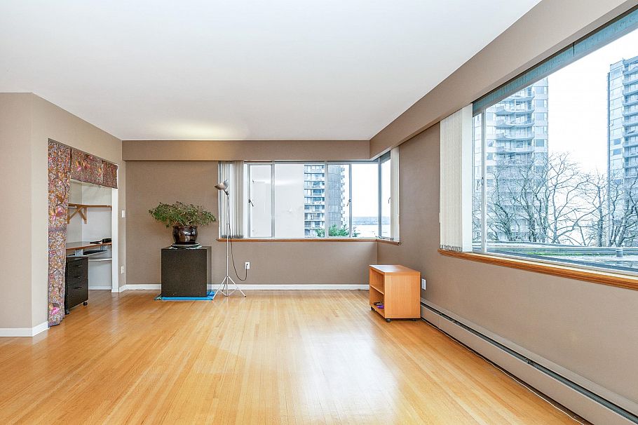 401 1315 Cardero Street Vancouver, BC - 5