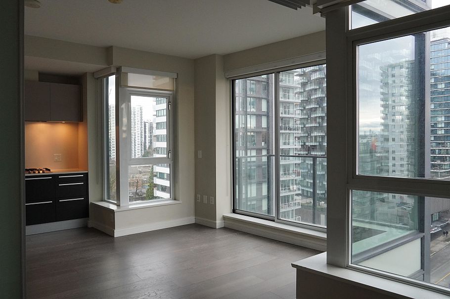 1103 1221 Bidwell Street Vancouver, BC - 4