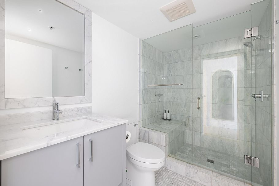 301 1233 W Cordova Street Vancouver, BC - 28