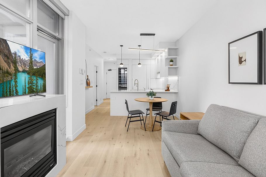 906 1050 Smithe Street Vancouver, BC - 17