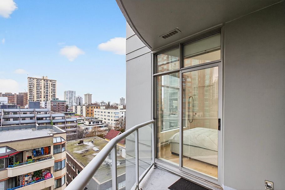 906 1050 Smithe Street Vancouver, BC - 27