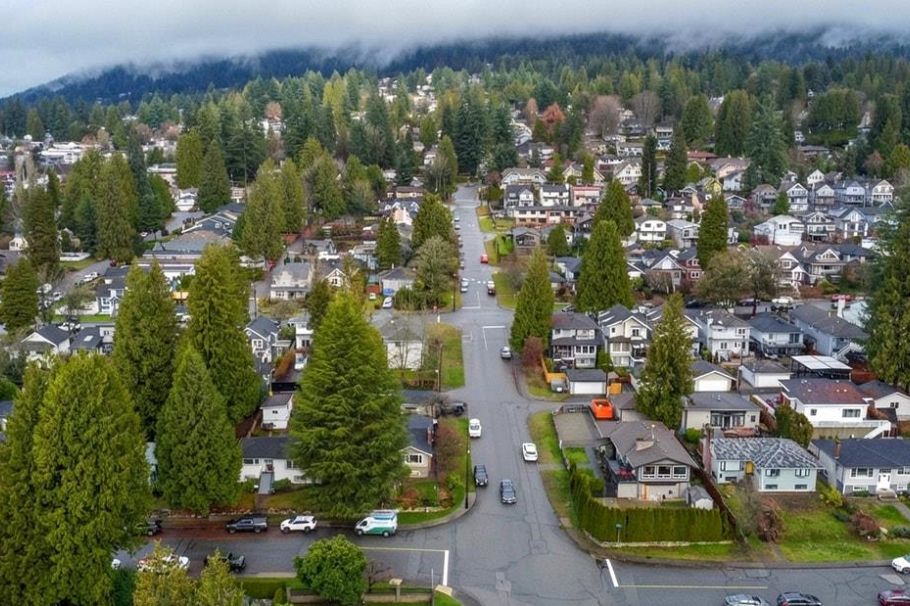 2809 St. Georges Avenue North Vancouver, BC - 6