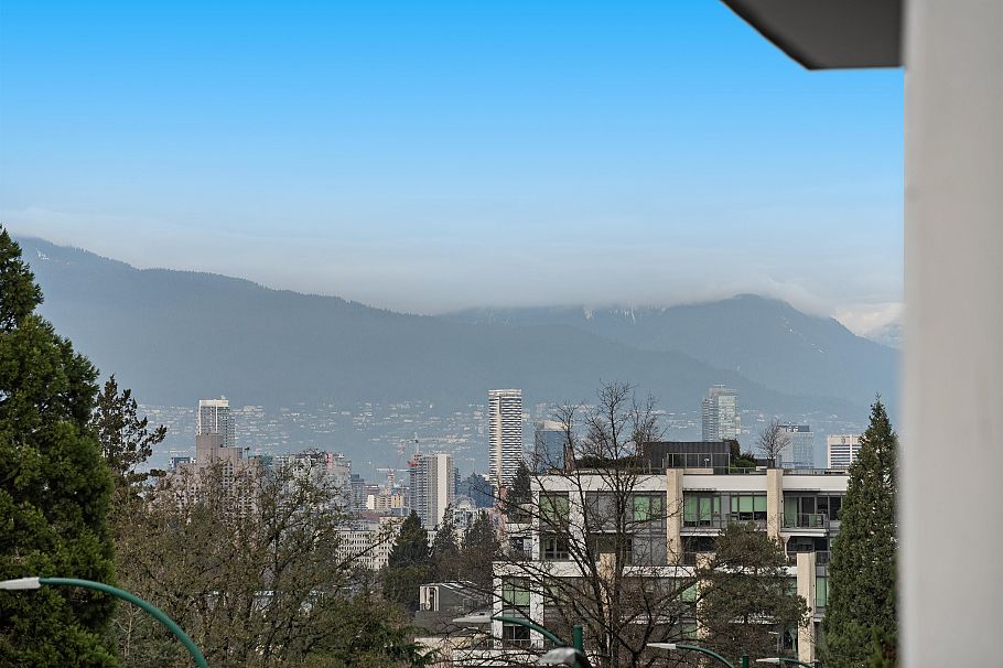 302 4908 Cambie Street Vancouver, BC - 35