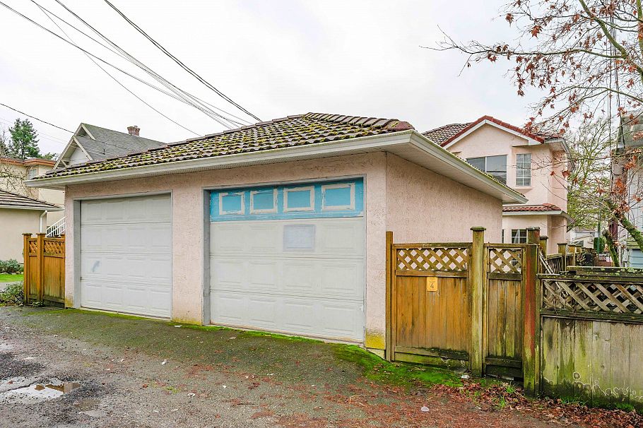 557 E 44th Avenue Vancouver, BC - 28