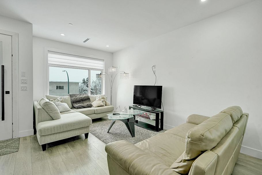 1421 E 62nd Avenue Avenue Vancouver, BC - 7