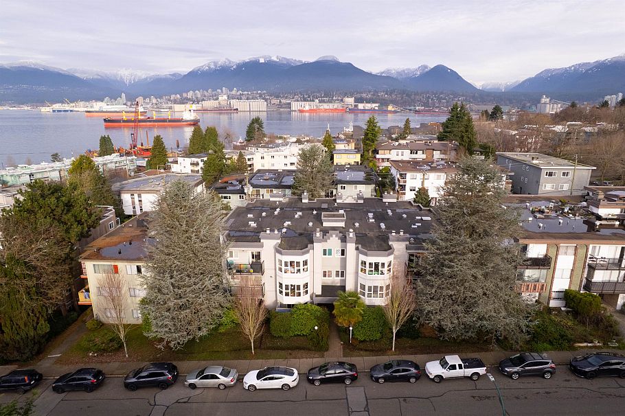 208 2255 Eton Street Vancouver, BC - 30