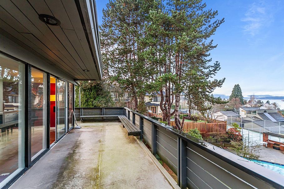 1995 Sasamat Place Vancouver, BC - 16