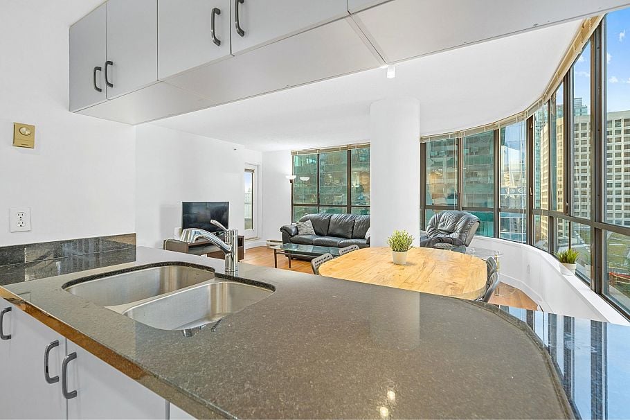 1006 1060 Alberni Street Vancouver, BC - 21