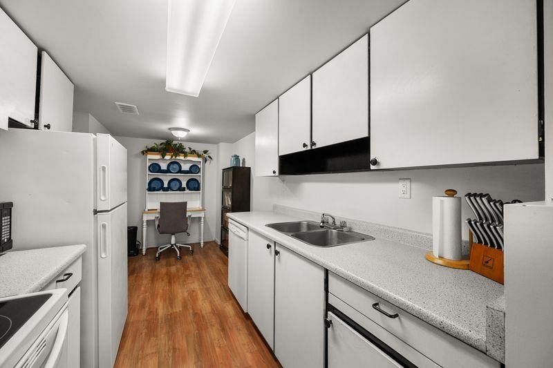 1149 Lillooet Road North Vancouver, BC - 14