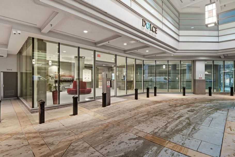 701 535 Smithe Street Vancouver, BC - 2