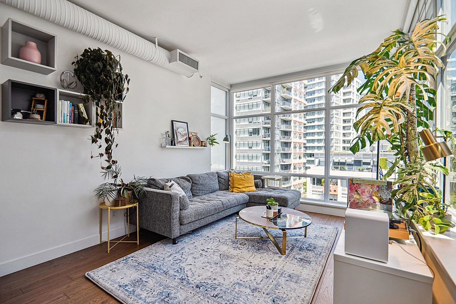 713 108 E 1st Avenue Vancouver, BC - 3