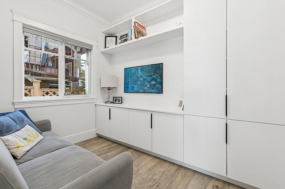 2163 Napier Street Vancouver, BC - 24