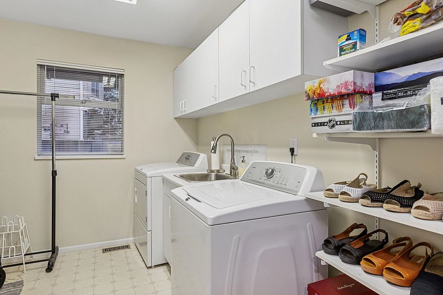 5707 Nancy Greene Way North Vancouver, BC - 39