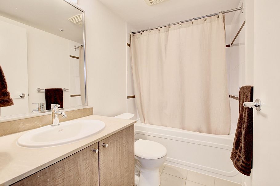 2906 610 Granville Street Vancouver, BC - 22