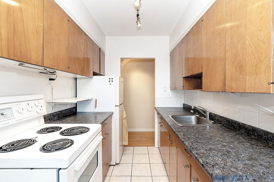 401 1315 Cardero Street Vancouver, BC - 11