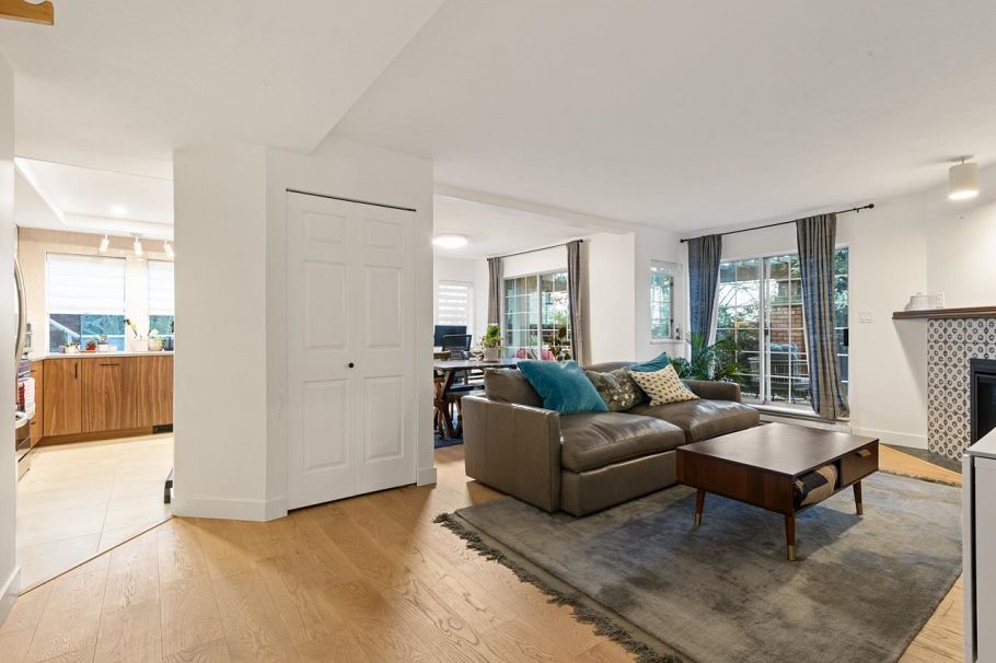 203 3401 Curle Avenue Burnaby, BC - 2