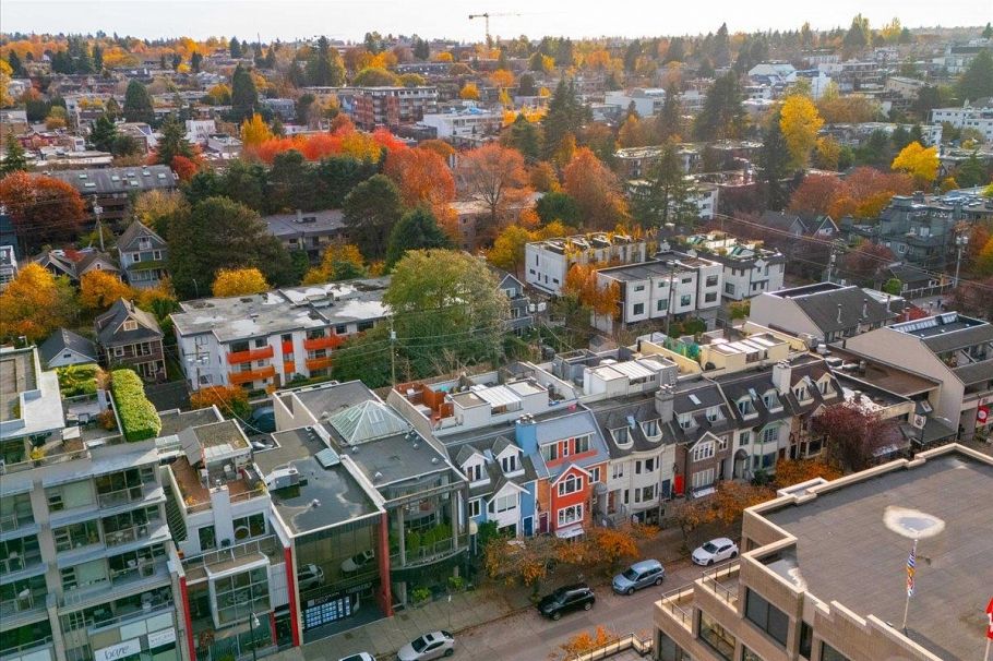 1846 W 1st Avenue Vancouver, BC - 27