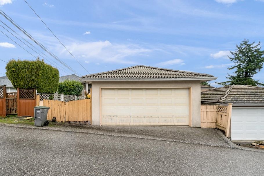 3632 E 28th Avenue Vancouver, BC - 30