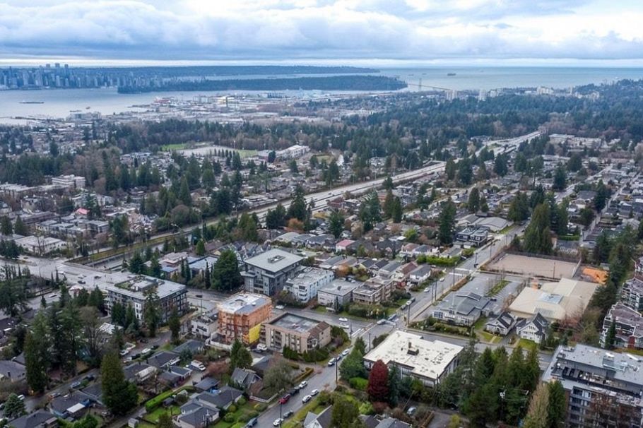 2809 St. Georges Avenue North Vancouver, BC - 8