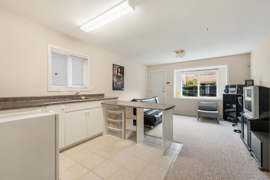 3632 E 28th Avenue Vancouver, BC - 21