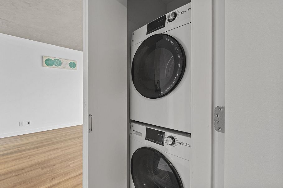 1707 108 W Cordova Street Vancouver, BC - 17