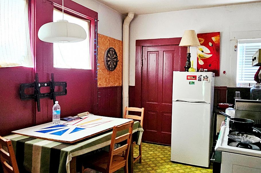 1332 E 2nd Avenue Vancouver, BC - 6