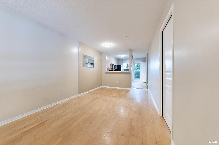 229 E 11th Avenue Vancouver, BC - 10