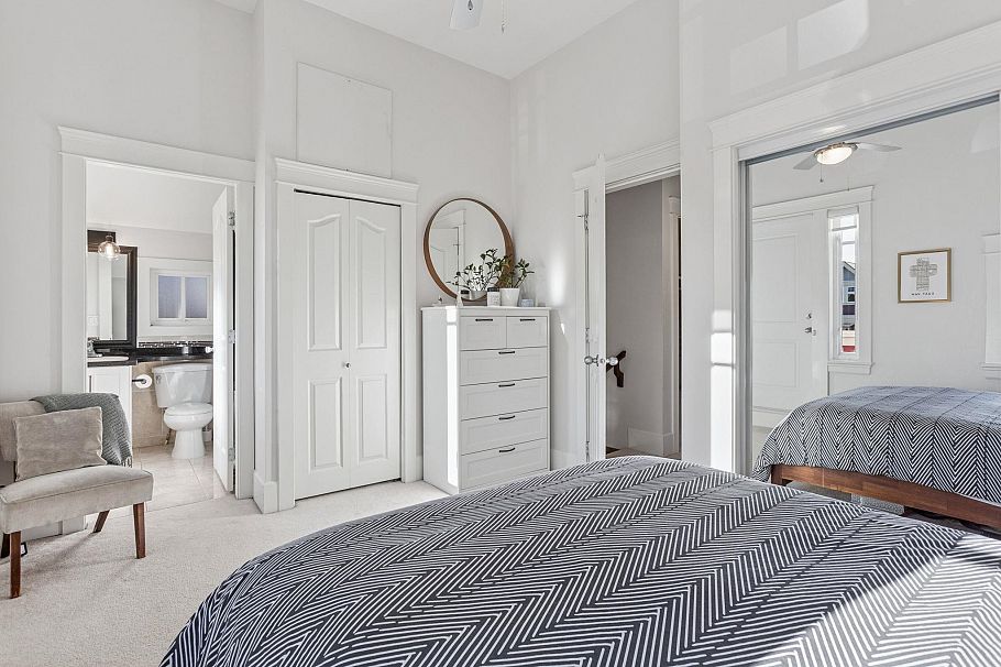 2163 Napier Street Vancouver, BC - 18