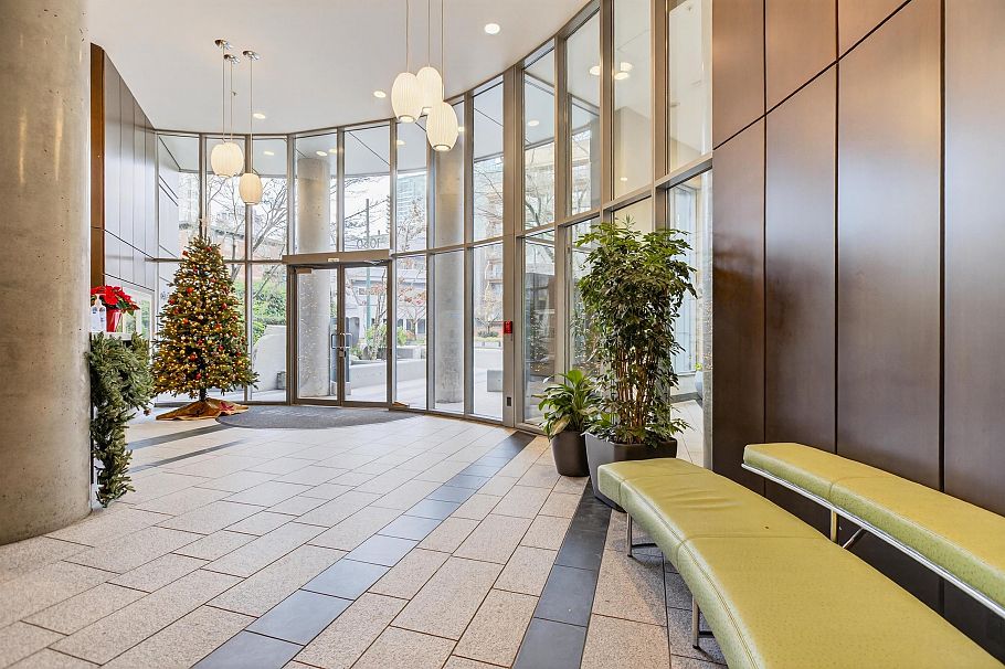 906 1050 Smithe Street Vancouver, BC - 5