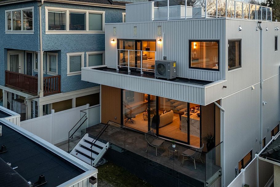3679 Pandora Street Vancouver, BC - 30