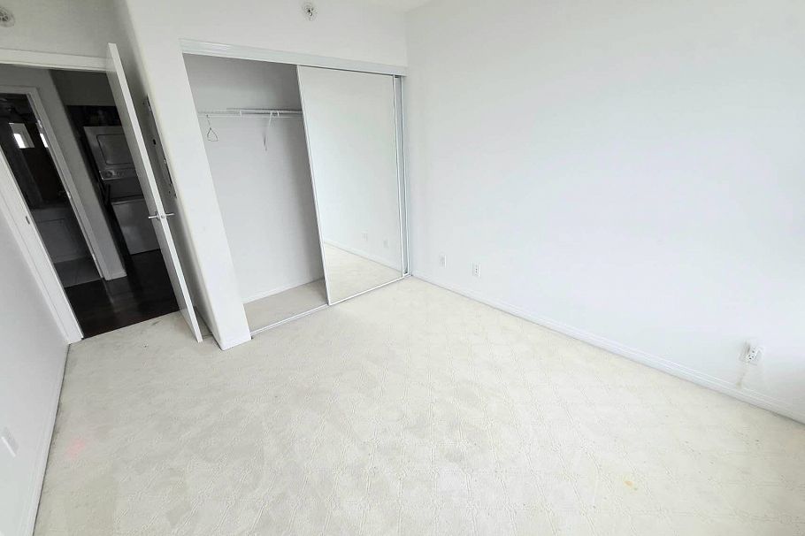 3105 1328 W Pender Street Vancouver, BC - 10