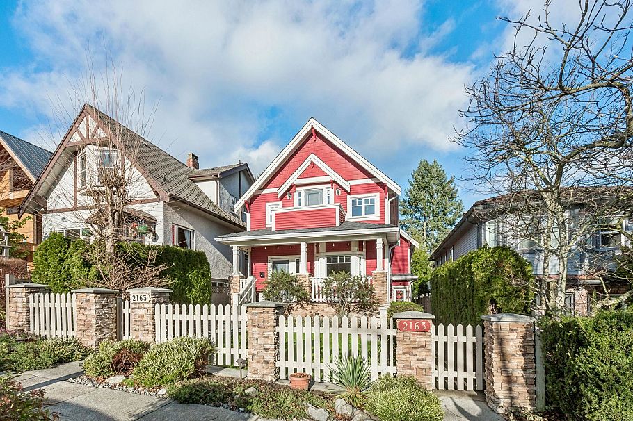 2163 Napier Street Vancouver, BC - 2