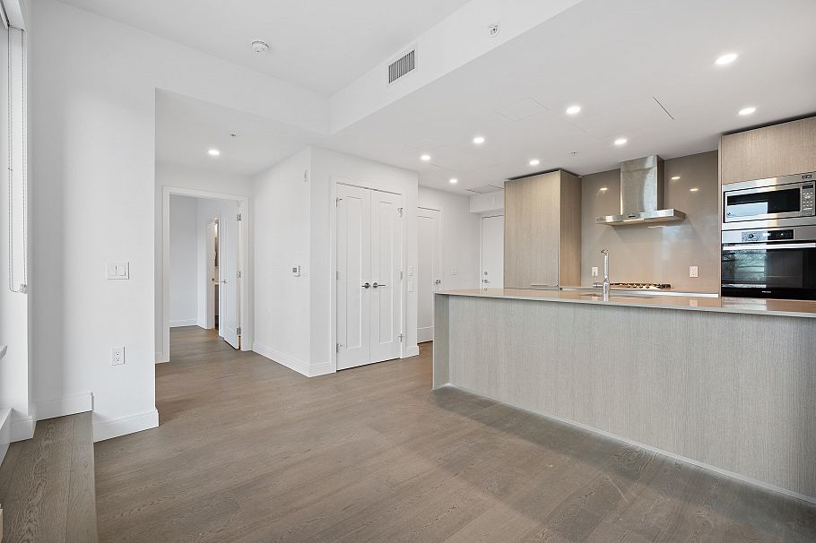 302 4908 Cambie Street Vancouver, BC - 13