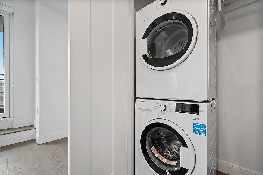 302 4908 Cambie Street Vancouver, BC - 32