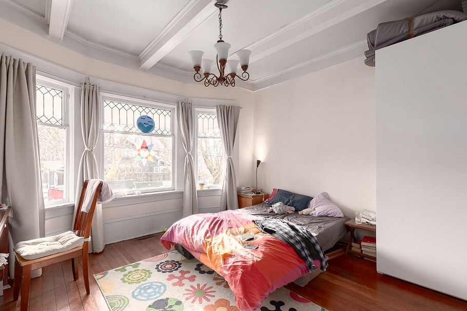 2483 W 6th Avenue Vancouver, BC - 6