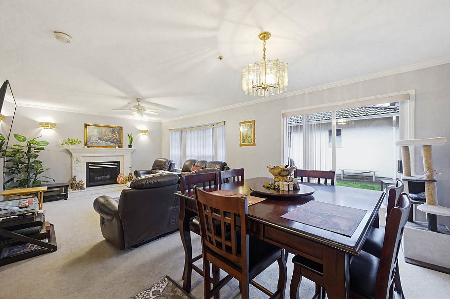 557 E 44th Avenue Vancouver, BC - 8