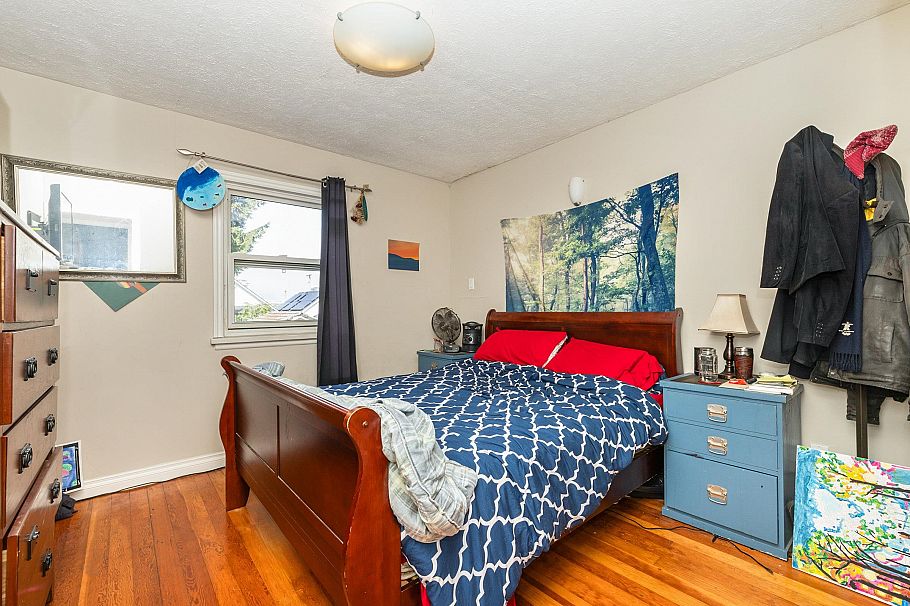 1341 E 29th Avenue Vancouver, BC - 13