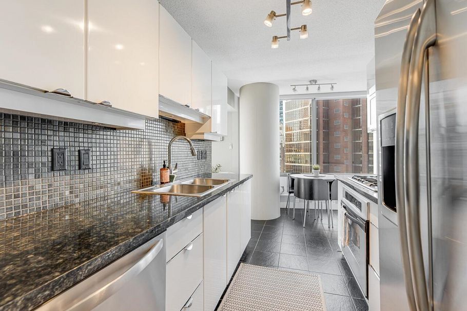 1605 838 W HASTINGS STREET, Vancouver BC V6C 1C6 Vancouver, BC - 3